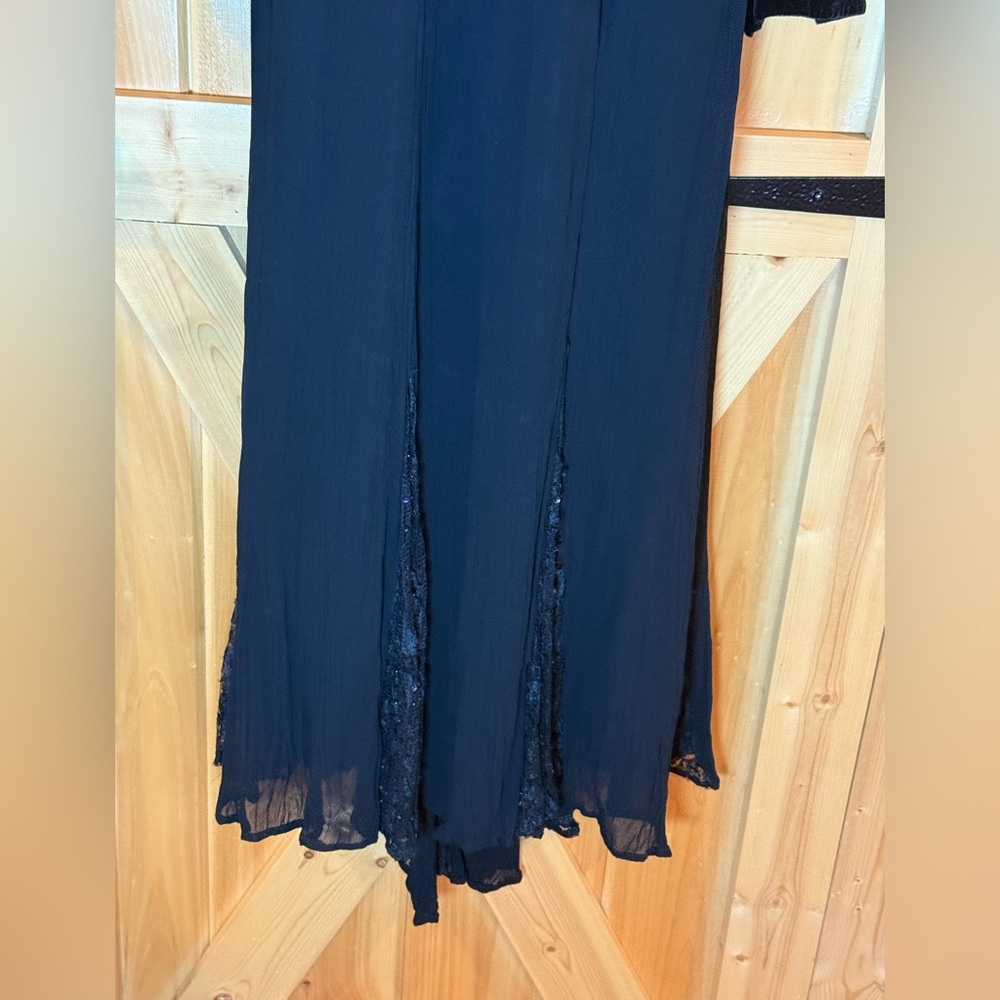 Rouge Black Midi A-line Skirt Sheer Lace Sparkly Inserts elastic Waist Size L - Picture 3 of 10